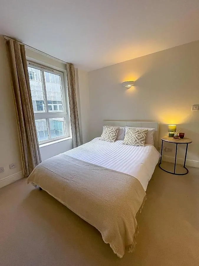 Luxury 2 Bedroom Apartment In Central London At Affordable Rates