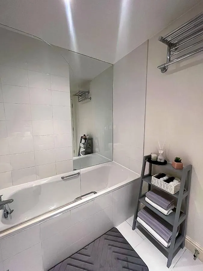 Luxury 2 Bedroom Apartment In Central London At Affordable Rates 0*,  United Kingdom